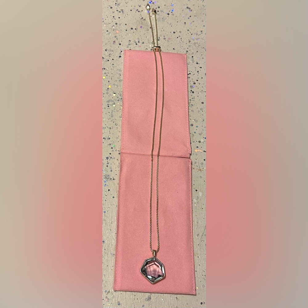 Kendra Scott Vanessa Pendant Necklace in Gold
